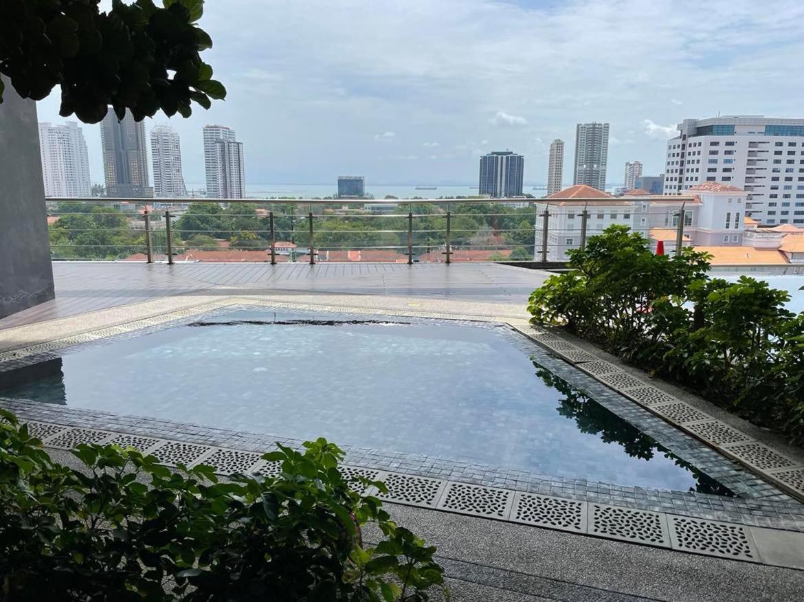 The Pine, 3Br Seaview By Wstay @ Tropicana 218 Macalister Джорджтаун Экстерьер фото